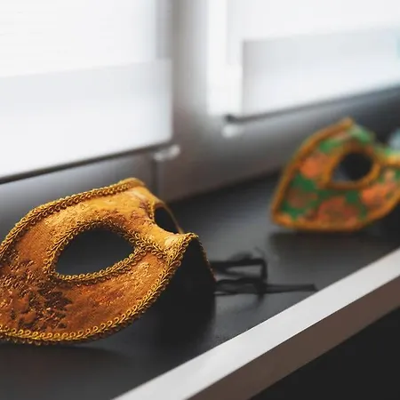 Room, La Douce Angevine Lejlighed *